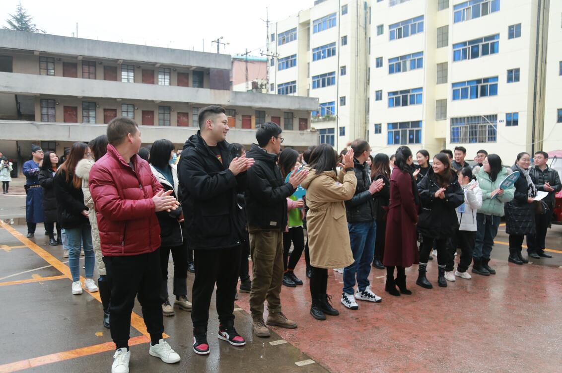 QQ截图20211227092931.jpg