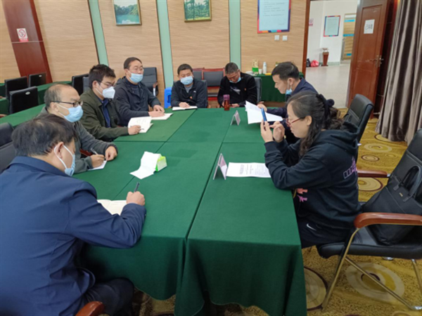 师宗县新冠肺炎疫情防控指挥部办公室临时党支部成立190.bmp