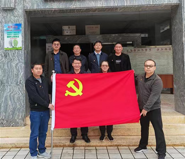 师宗县新冠肺炎疫情防控指挥部办公室临时党支部成立86.bmp