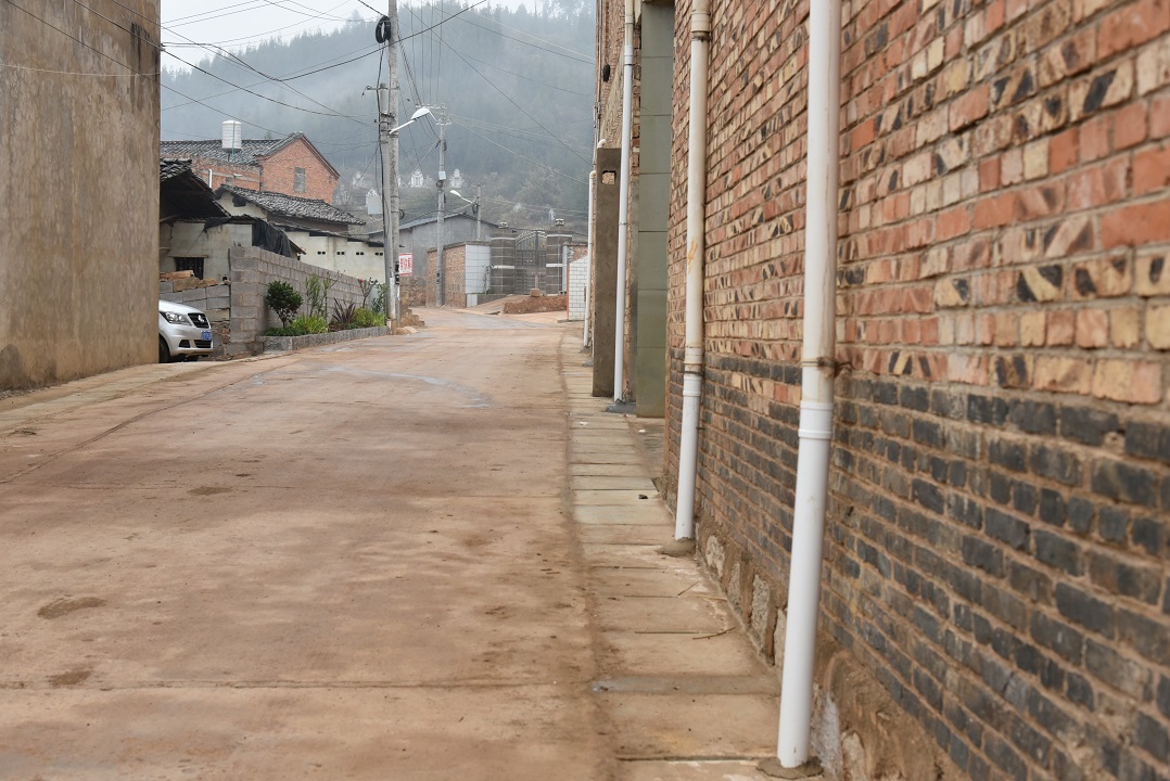 2.排水沟整治成效.JPG